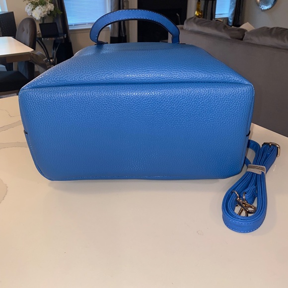 New and Unused Sky Blue Tote with Strap - Picture 4 of 5